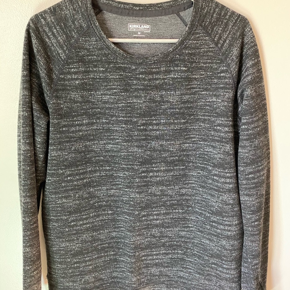 Women’s long sleeve sweatshirt